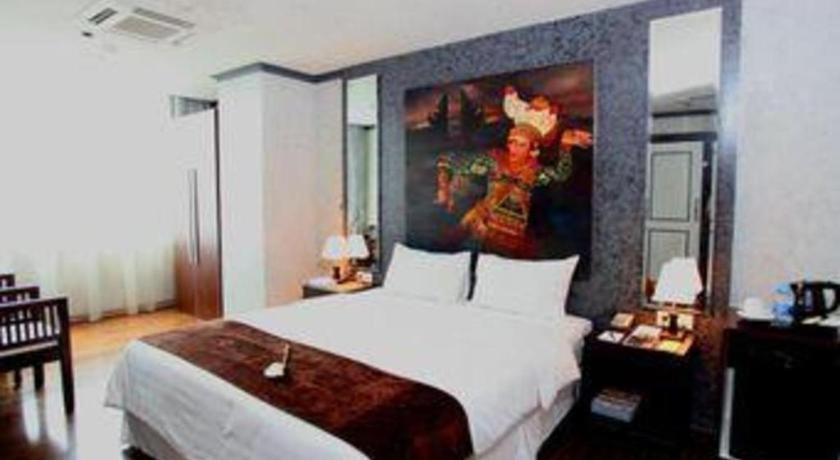 Amos Cozy Hotel Melawai Jakarta Exterior foto